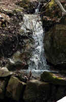 012-un-salto-d'acqua.jpeg (248839 byte)