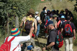 078_la_stanchezza_comincia_a_sentirsi.jpg (148803 byte)